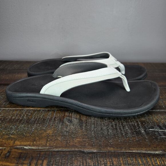 NEW Olukai Ohana Womens Size 10 Sandals Flip Flop Thong Flats Shoes White Black - Picture 1 of 10